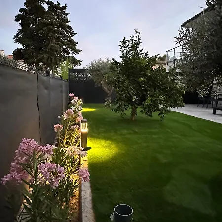 Etoile Du Berger Aygulf: Seaside With Private Gardens And Heated Pool *
