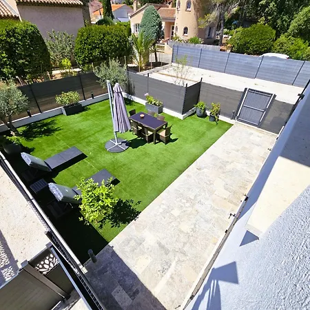 Etoile Du Berger Aygulf: Seaside With Private Gardens And Heated Pool * Saint Aygulf