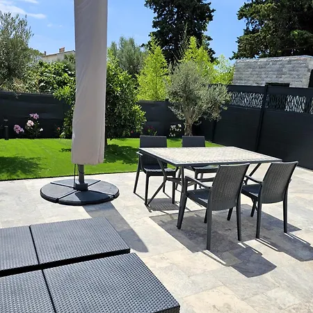 Etoile Du Berger Aygulf: Seaside With Private Gardens And Heated Pool Saint Aygulf