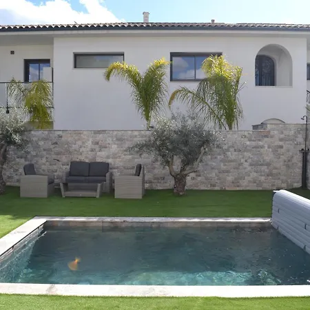 Etoile Du Berger Aygulf: Seaside With Private Gardens And Heated Pool Apartment Saint Aygulf