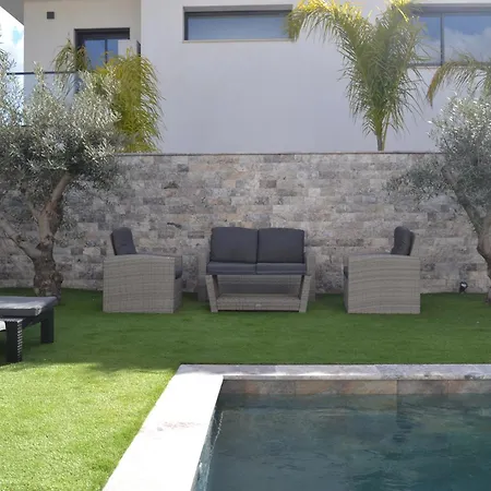Etoile Du Berger Aygulf: Seaside With Private Gardens And Heated Pool *