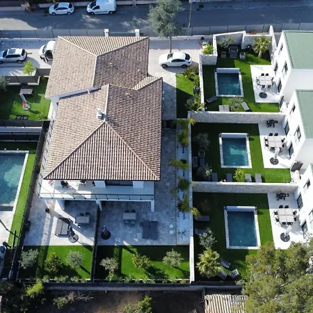 Etoile Du Berger Aygulf: Seaside With Private Gardens And Heated Pool Apartment
