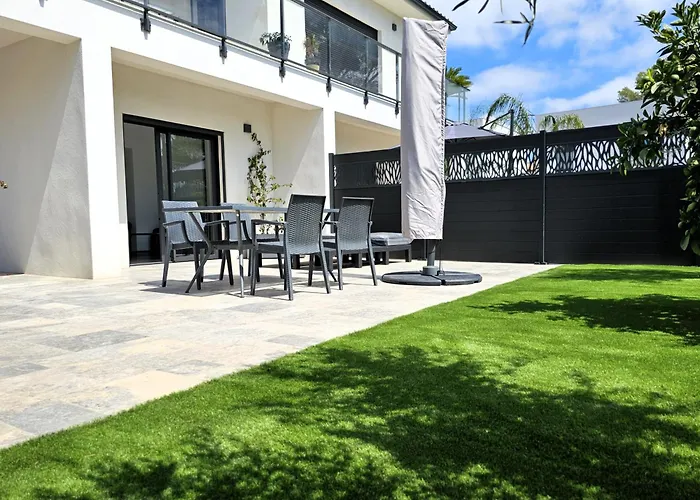 Etoile Du Berger 3 Et 4 Jardin Individuel Et Piscine Chauffee En Saison - La Et Les Plages 450 M * Saint Aygulf